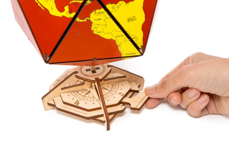 EWA Drewniane Puzzle 3D - Dwudziestościenny Czerwony Globus