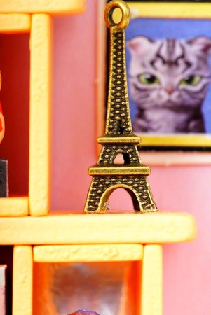 ROBOTIME Składany Drewniany Model LED Pokój na Poddaszu