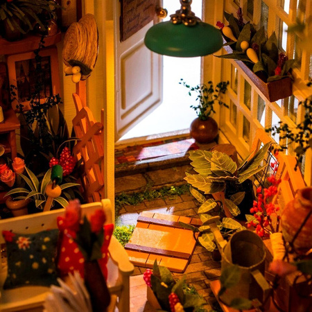 ROBOTIME Folding Wooden LED Model - Garden