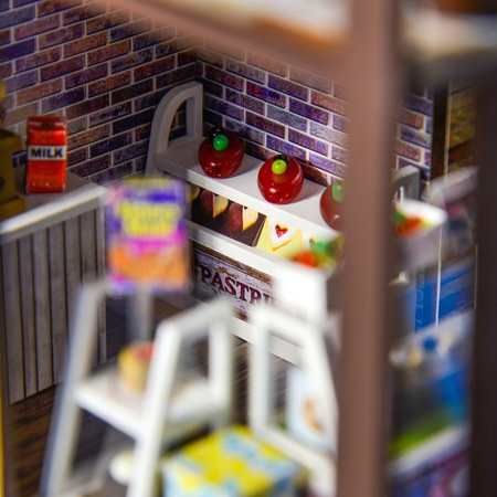 LITTLE STORY Składany Drewniany Model LED - Corner Coffe House